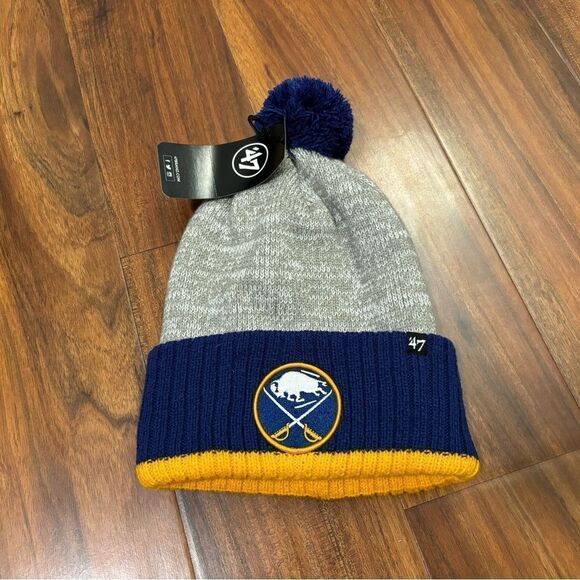 Buffalo Sabres NHL winter beanie pom pom hat NWT - Picture 1 of 3